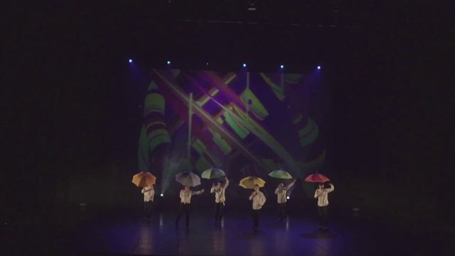 SINGING IN THE RAIN смотреть онлайн