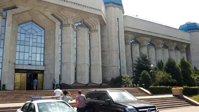 Central State Museum of Kazakhstan - Exterior Центральный Государственный музей Казахстана смотреть онлайн