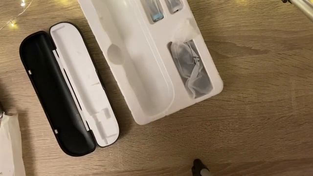 Распаковка электрической зубной щетки PECHAM Black Travel из Rozetka смотреть онлайн