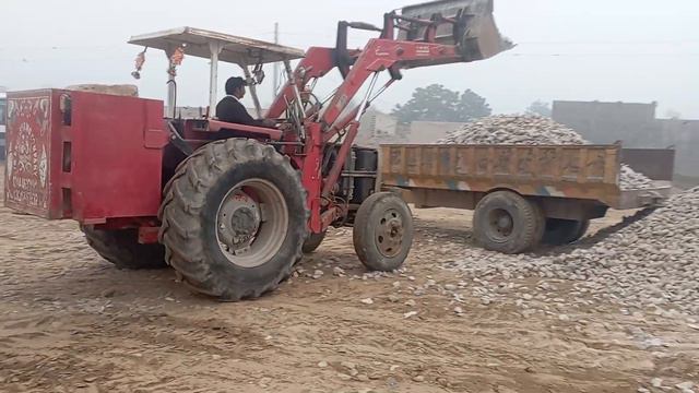 Mf 260 turbo pulling a very heavy loaded trolley with stunts | Power of Mf 260 | Tractor dance 🌝 смотреть онлайн