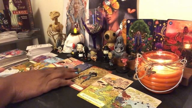 You have two lovers to choose from and neither are…Tarot Reading| Extended Reading смотреть онлайн