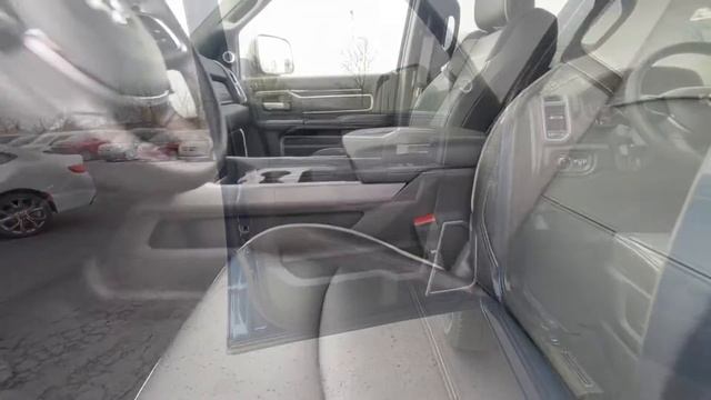 Patriot Blue Pearl Paint! 2022 RAM 2500 Laramie CUMMINS | 30437T смотреть онлайн