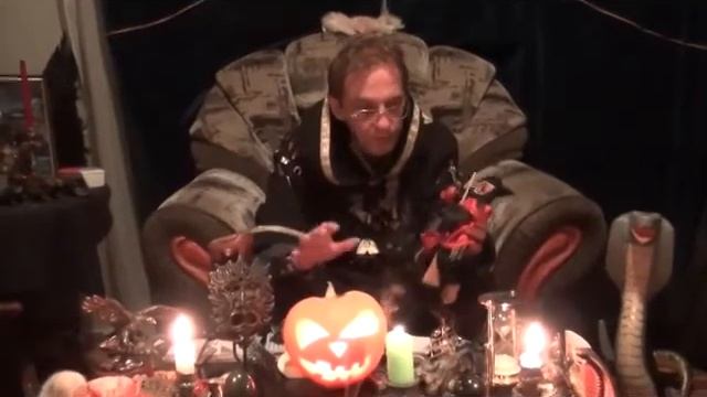 Приворот на деньги на Хеллоуин. смотреть онлайн