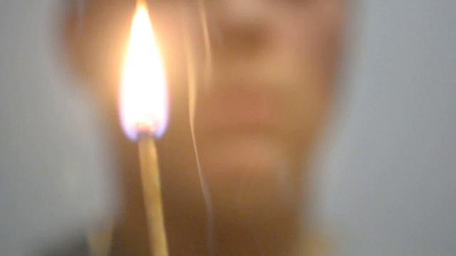 Самовозгарающаяся спичка. смотреть онлайн