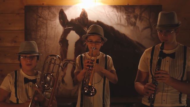 WHEN MOM ISN'T HOME Eimis(trumpet), Anrytis(clarinet), Martis(trombone) смотреть онлайн