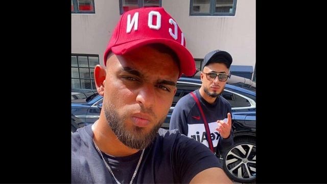 Larry 44 - Runner ft. ZK смотреть онлайн