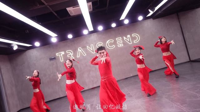 好爱这一抹红❀周杰伦《发如雪》中国风爵士扇子编舞4K完整版 смотреть онлайн