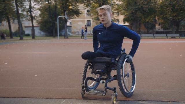 Это ужасно, когда ты лежишь в луже своей крови смотреть онлайн