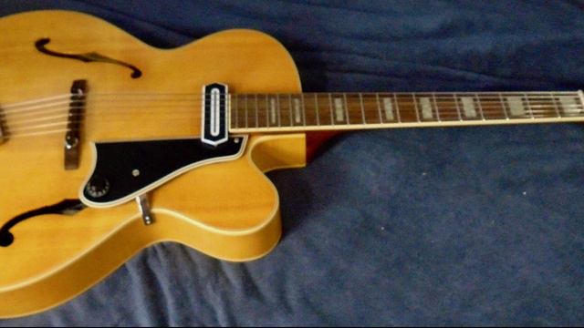 01 "Ham and Eggs" - Phil Emerson: Guitar смотреть онлайн