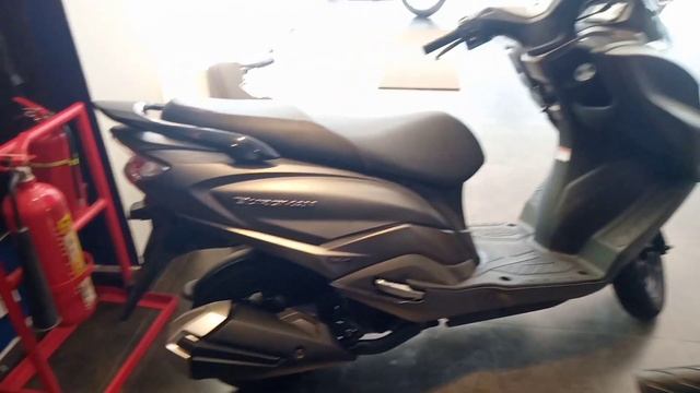এখন বাংলাদেশে অফিসিয়াল Suzuki Burgman and Suzuki Lets смотреть онлайн
