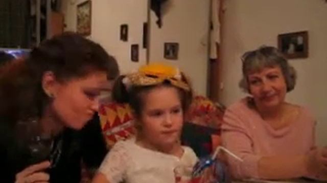 18 января 2005 год Мамуля в Питере ( через 4 месяца мамы не стало...) тост Сашуля смотреть онлайн