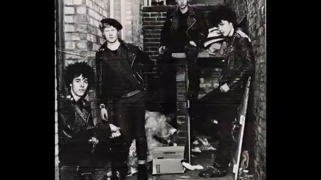 Buzzcocks Ever Fallen In Love смотреть онлайн