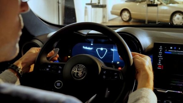 Alfa Romeo Tonale Veloce first REVIEW! All-new SUV and first-ever Alfa PHEV!