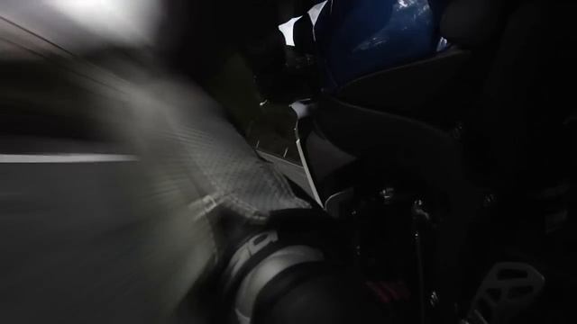 「SUZUKI GSX-R750」マシン解説 バイクインプレ