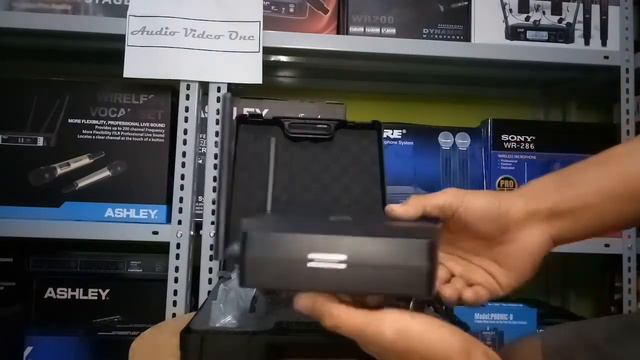 Unboxing Mic Wireless ASHLEY PRO-VOICE Microphone 2 Handle Lengkap Dengan Hardcase смотреть онлайн