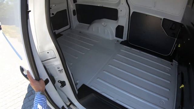 Citroën Jumpy XL Club 2.0 BlueHDi 120 EAT8 Banquise White смотреть онлайн