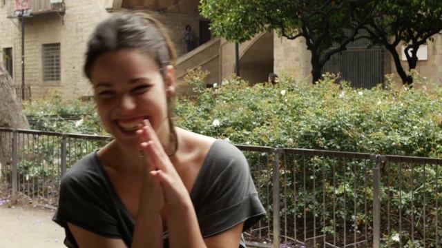 Georgina Latre interpreta a Natalia. смотреть онлайн