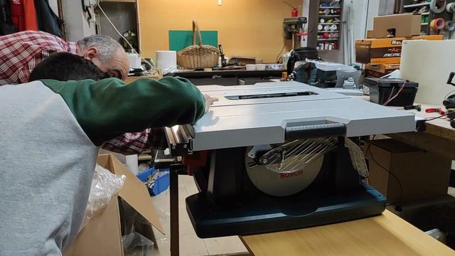 Unboxing Sierra De Mesa Bosch GTS 10 XC | Amantes Del Bricolaje