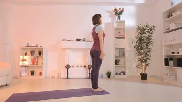 Подготовка к Привествию Солнцу | Школа йоги #3 смотреть онлайн