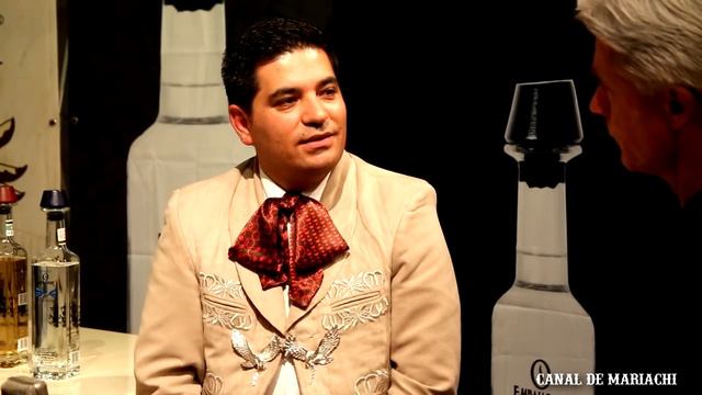 Entrevista | OSCAR ARELLANO | de Mariachi Nuevo Tecalitlan con JONATHAN CLARK смотреть онлайн