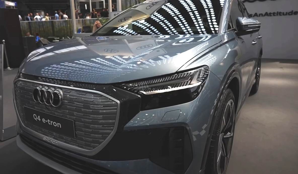 Audi Q4 e tron (2022) смотреть онлайн