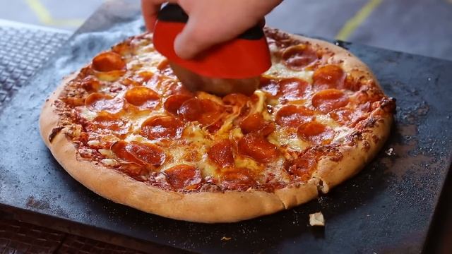 12 Completely Unnecessary Inventions смотреть онлайн