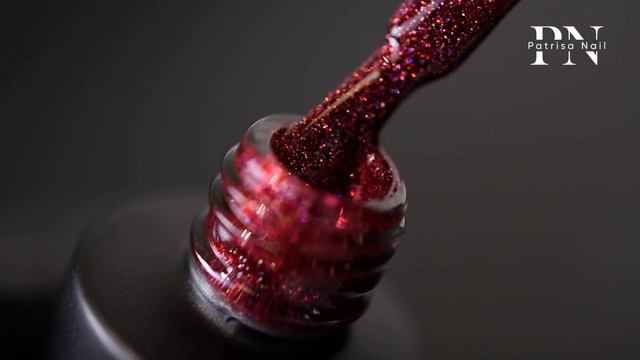 Коллекция сияющих голографических гель-лаков Stellar от Patrisa Nail смотреть онлайн