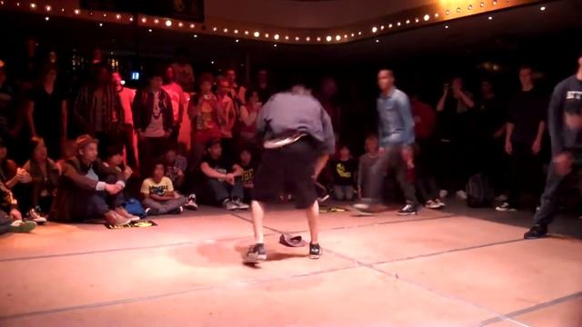 BattleMania - ( Beat ) ill Bastards Round 1 смотреть онлайн