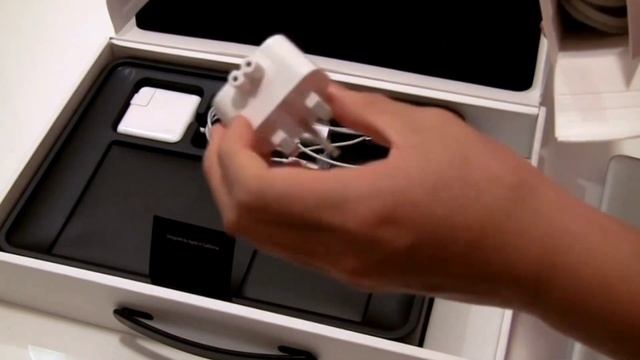 Unboxing apple MacBook Air 2009 смотреть онлайн