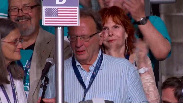 Larry Sanders at Dem Conv. Tears. 7/26/2016 Bernie Sanders смотреть онлайн
