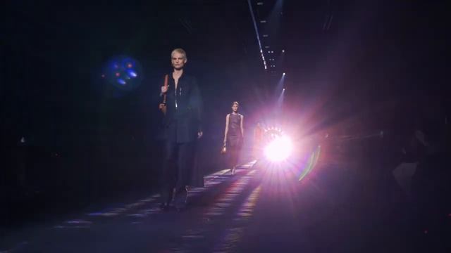 Fendi мода в Милане Осень Зима 2023-2024 - Одежда и аксессуары