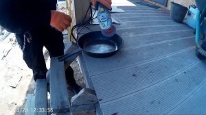 Чистка чугунной сковороды УШМ с корд-щёткой