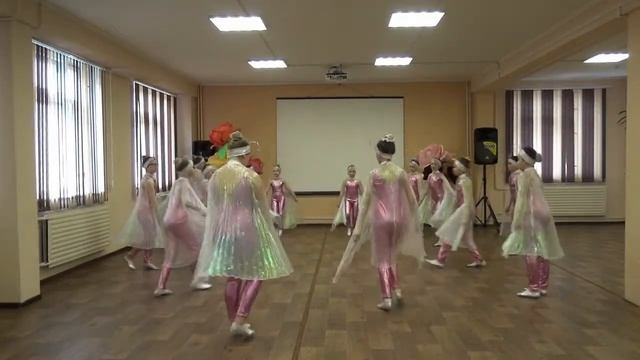 Танцевальная постановка «Пробуждение». Педагог дополнительного образования Чисталева Л. А. смотреть онлайн