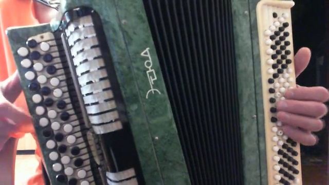 Разбор песни Домик окнами в сад на баяне смотреть онлайн