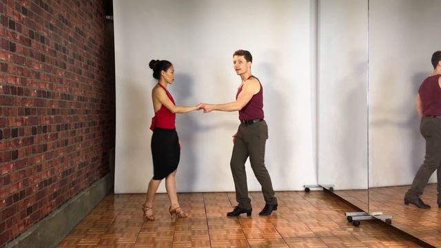 How to dance JIVE Basic "American Spin" 5 Cool Ways | DanceInsanity смотреть онлайн