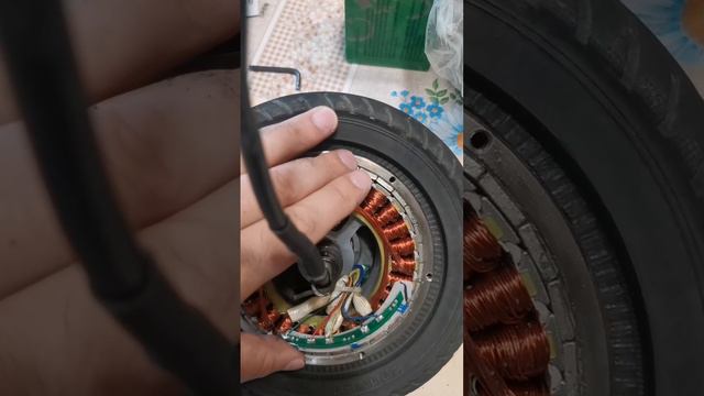 электросамокат Hugoo S 3 горит стоп не крутится мотор колесо, не работает ручка газа