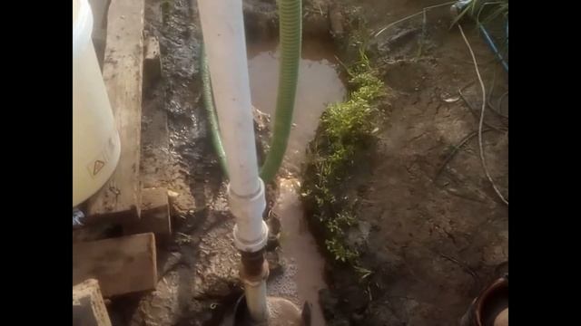 СКВАЖИНА СВОИМИ РУКАМИ из канализационных труб .Штанги из ПВХ (пластик). Часть 2 смотреть онлайн
