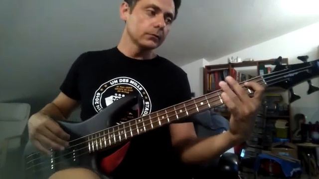 Francesco Mele - Provino bassista per Rockin'1000 - Bad Guy (Billie Eilish) - Ibanez mikro GSRM20B смотреть онлайн