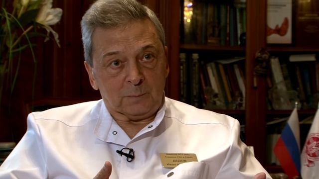 Легенды Первого Меда. Иван Дедов, академик РАН смотреть онлайн
