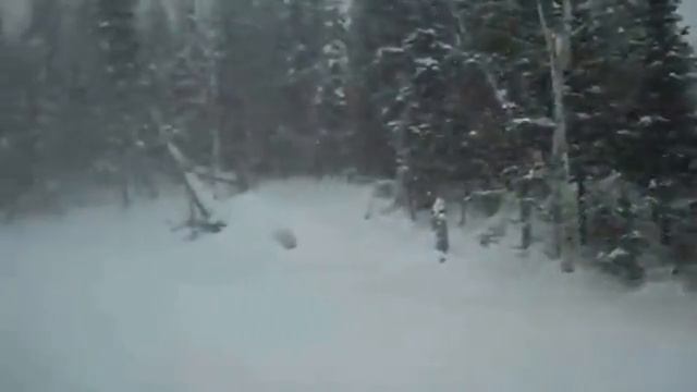 Снег кружится смотреть онлайн