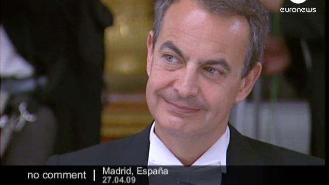 Royal dinner for Nicolas and Carla Sarkozy смотреть онлайн