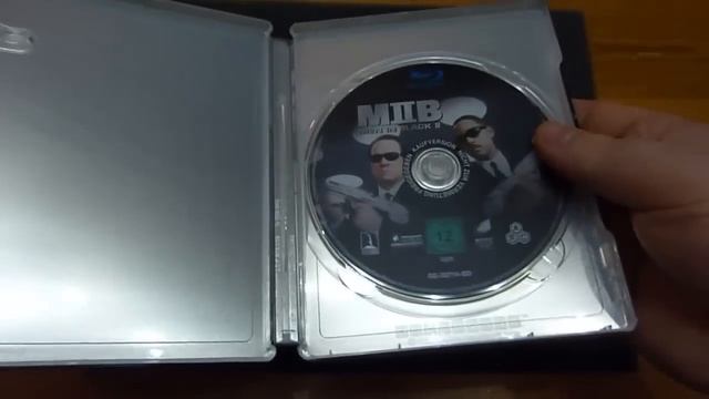 Men in Black 2 Steelbook смотреть онлайн