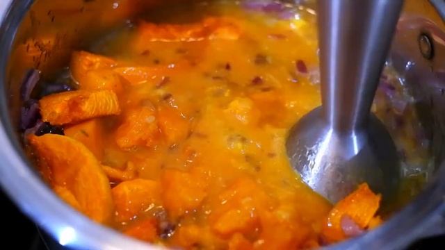 СУП-ПЮРЕ ИЗ ЗАПЕЧЕННОЙ ТЫКВЫ | Тыквенный суп | Sabby's Kitchen смотреть онлайн