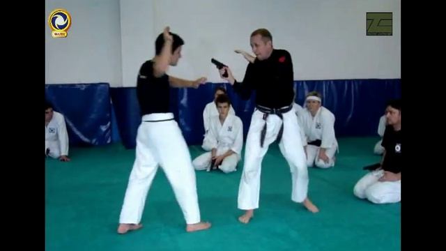 Ближний бой - Пистолет