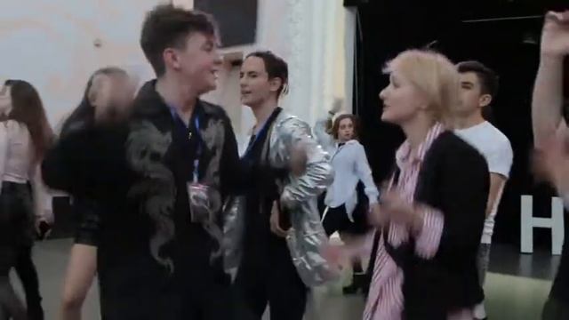 Молодёжная дискотека смотреть онлайн