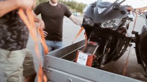 Как правильно привязать мотоциклы для перевозки в прицепе