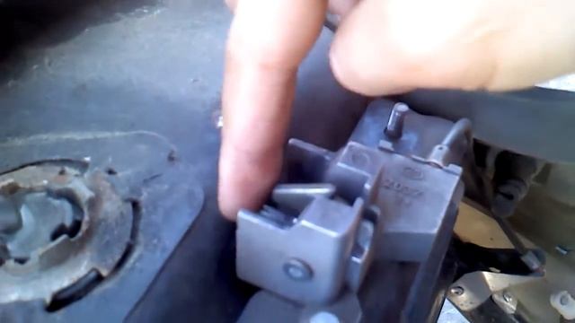 Замок багажника скутора смотреть онлайн