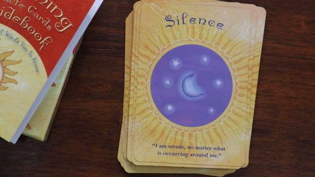 Soul Coaching Oracle - Denise Linn. Divine & Soulful messages perfect for beginners - Flip through смотреть онлайн