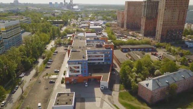 Бизнес-центр Южный Парк, Кирпичные Выемки улица 2/1 смотреть онлайн