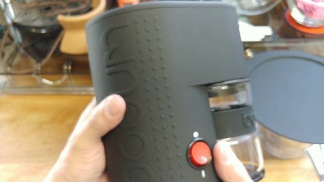 A New Type of Coffee Grinder смотреть онлайн